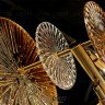 Современная потолочная люстра FLOKI CL цвета латунь